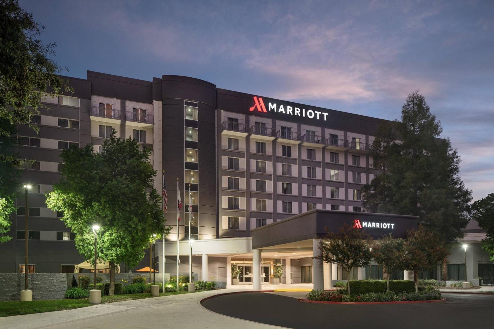 Visalia Marriott At The Convention Center Hotel Exterior foto